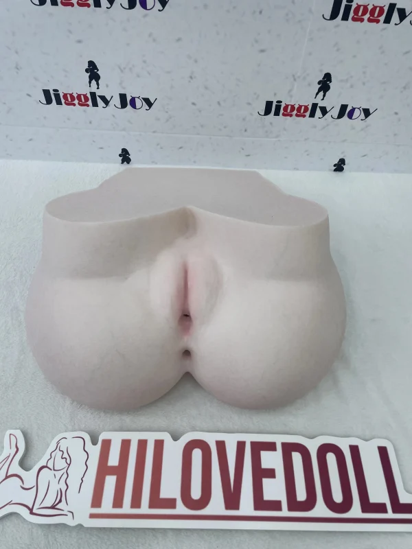JIgglyjoy Big Butt in HIovedoll