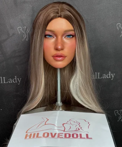 R12 real lady doll in hilovedolls