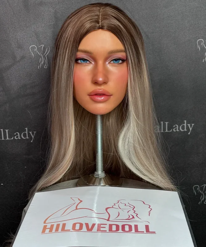 R12 real lady doll in hilovedolls