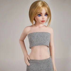 Blond short hair