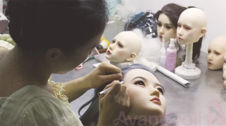 Avant Doll Info (5)