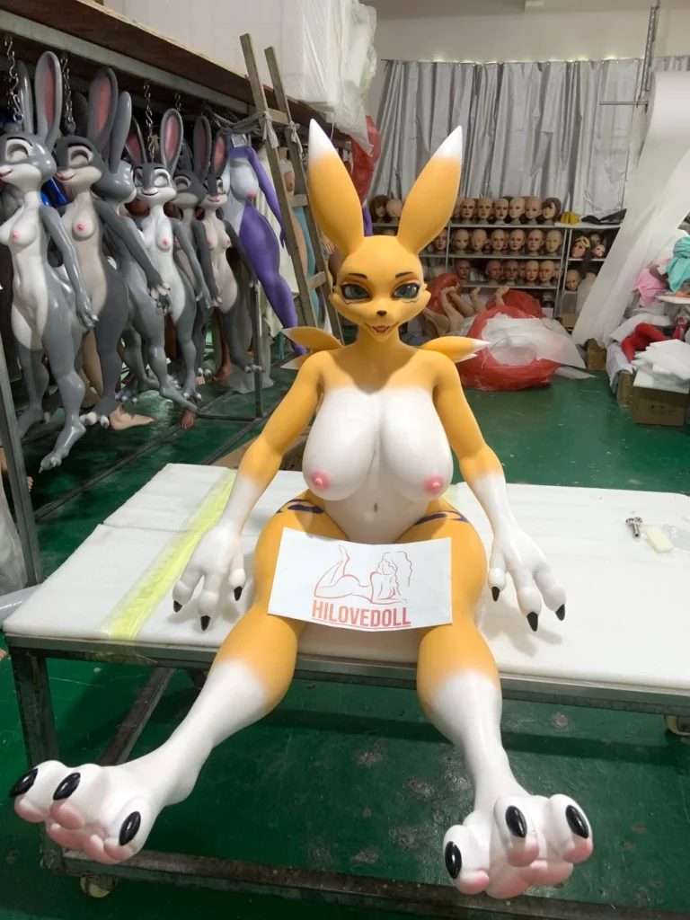 Dolls Castle Fox 140cm Anthro factory photo in hilovedolls (7)